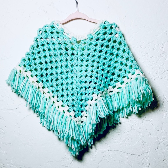 VNTG Hand-Knit Teal & White Pom Pom Shawl Kids OS - Picture 2 of 2
